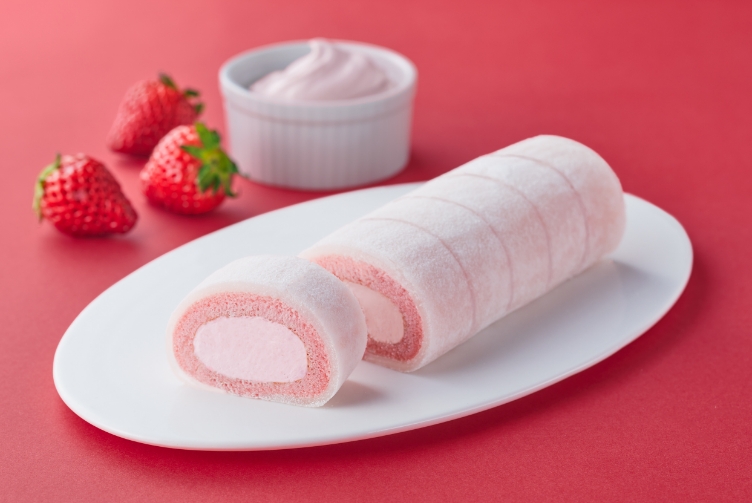 MOCHI ROLL CAKES STRAWBERRY